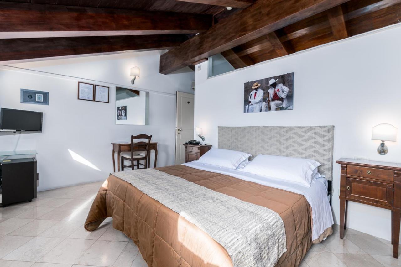 Hotel La Terra Ostuni Zewnętrze zdjęcie
